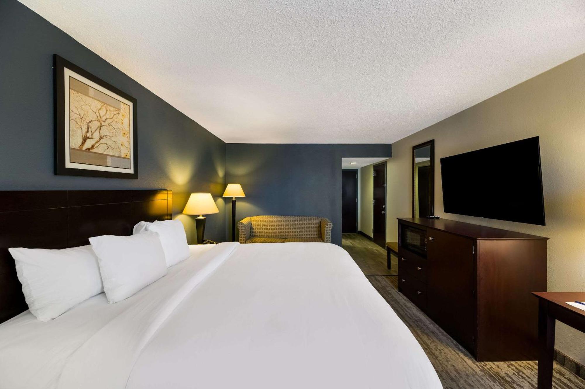 Clarion Hotel San Angelo Near Convention Center Екстериор снимка